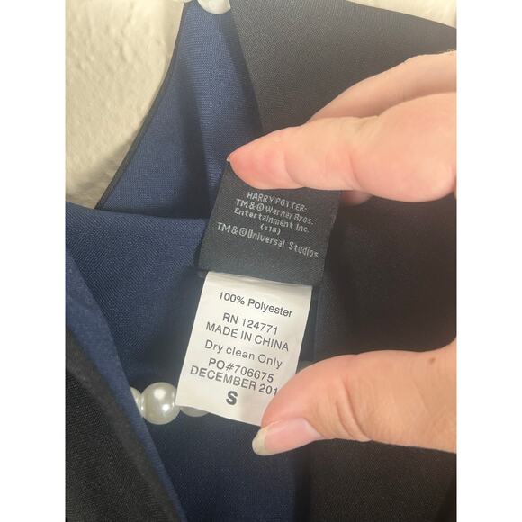 Harry Potter Ravenclaw Robe Hogwarts Universal Wizarding World Adult Size Small - Picture 6 of 15